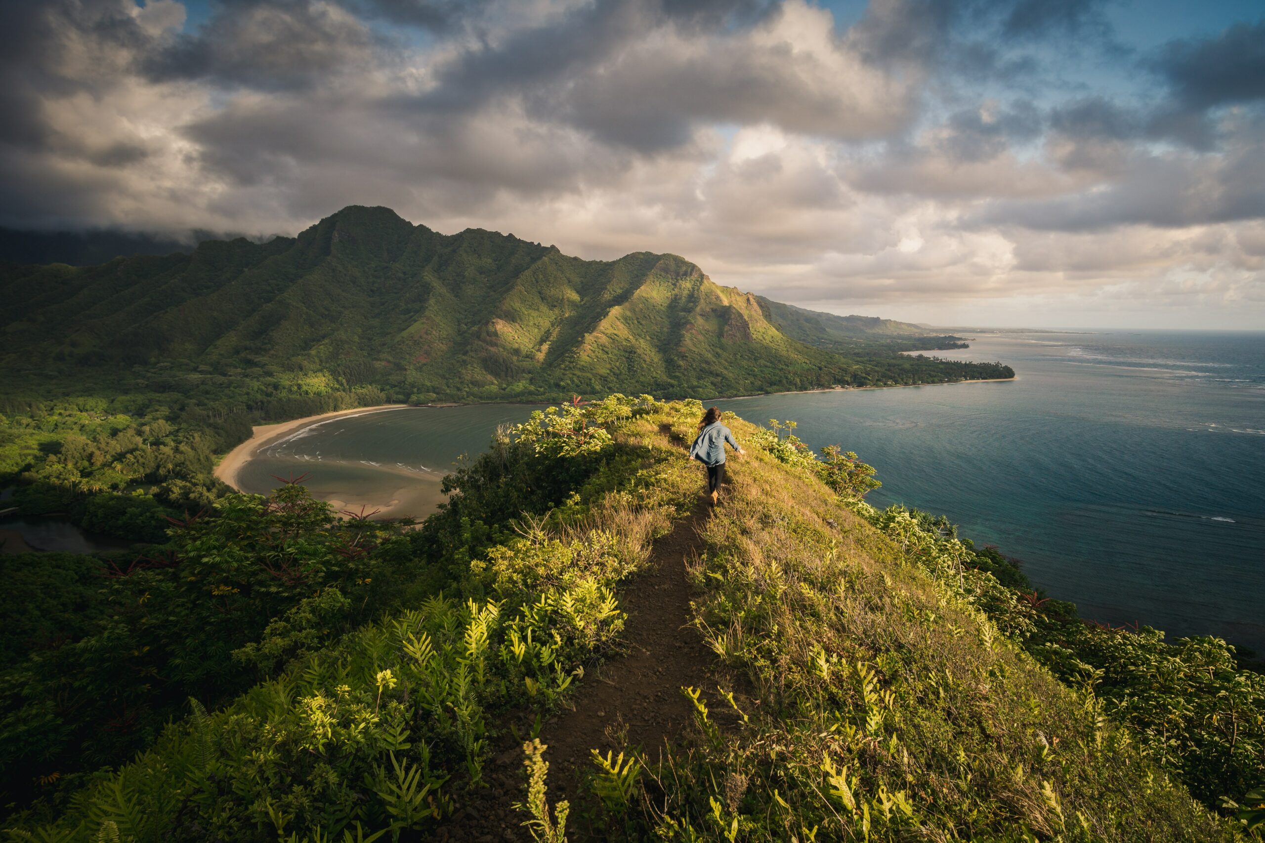 Marketing Agency Hawaii Mountain Photo